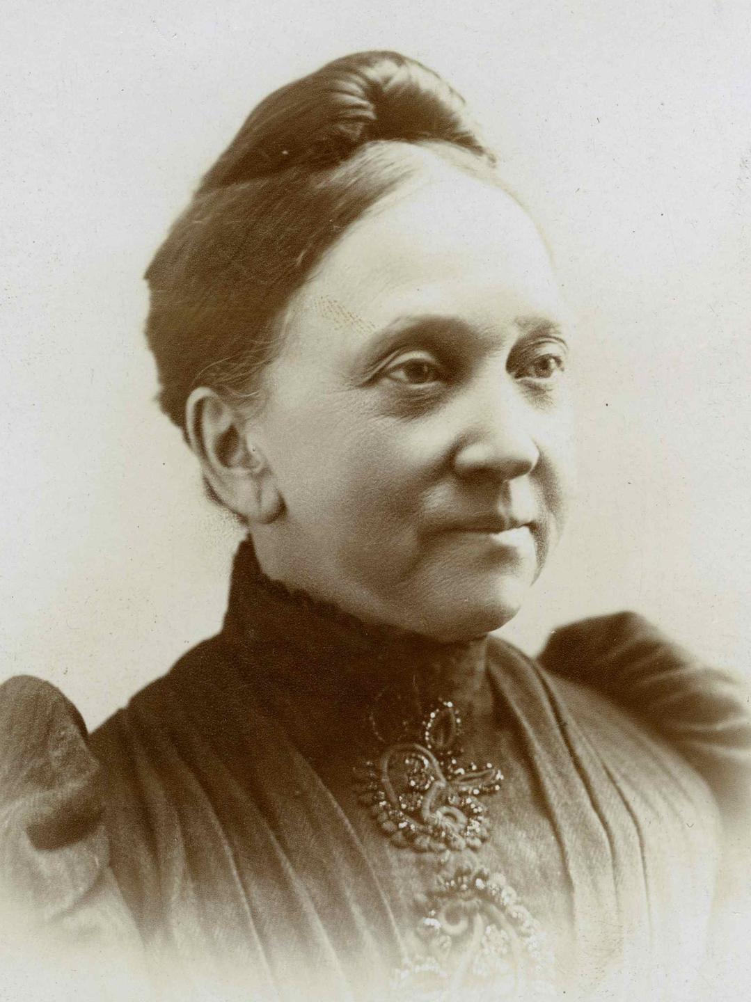 Elizabeth Funnell (1833 - 1920) Profile